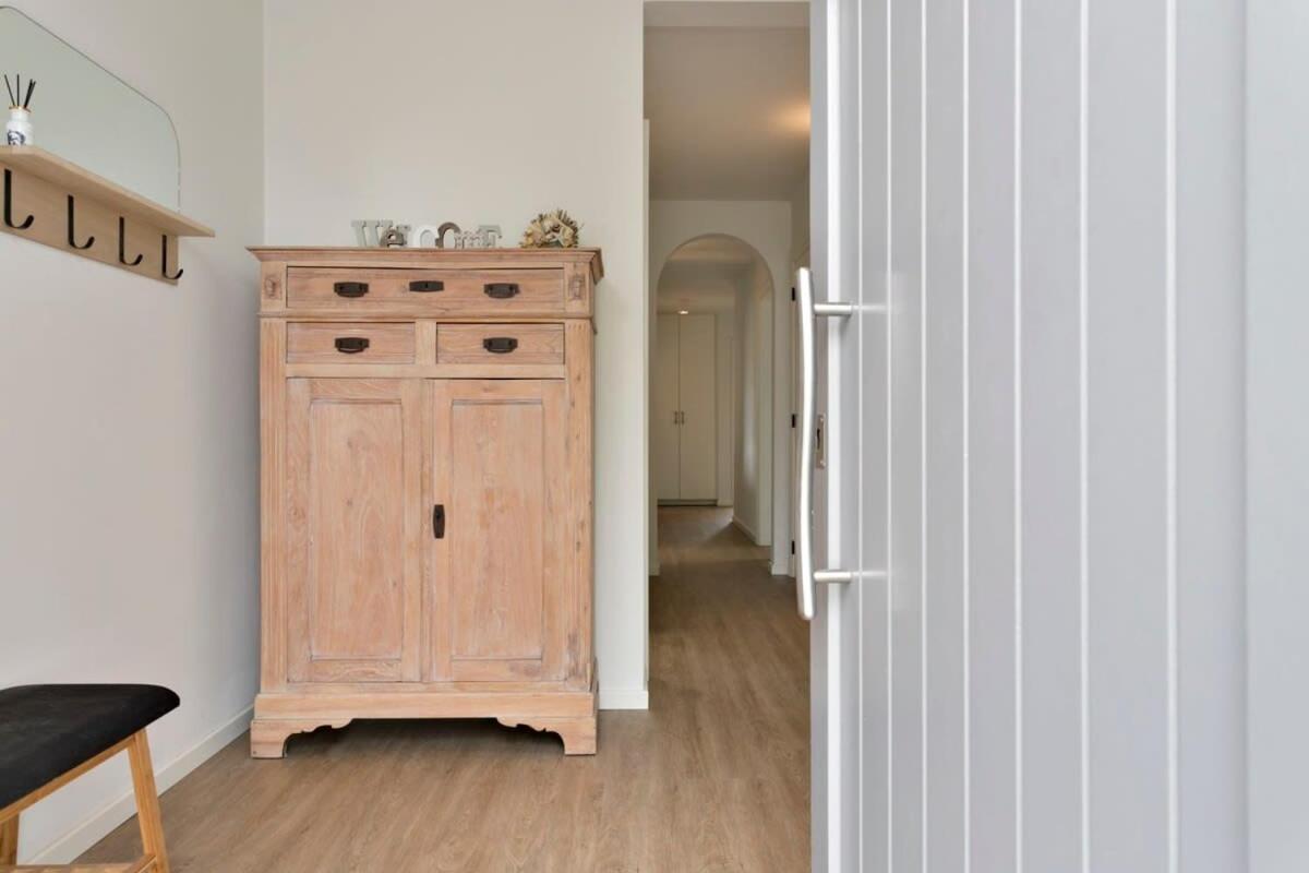 Huswell - Spacious Bungalow With Garden Near The Beach & Sea 米德尔克尔克 外观 照片